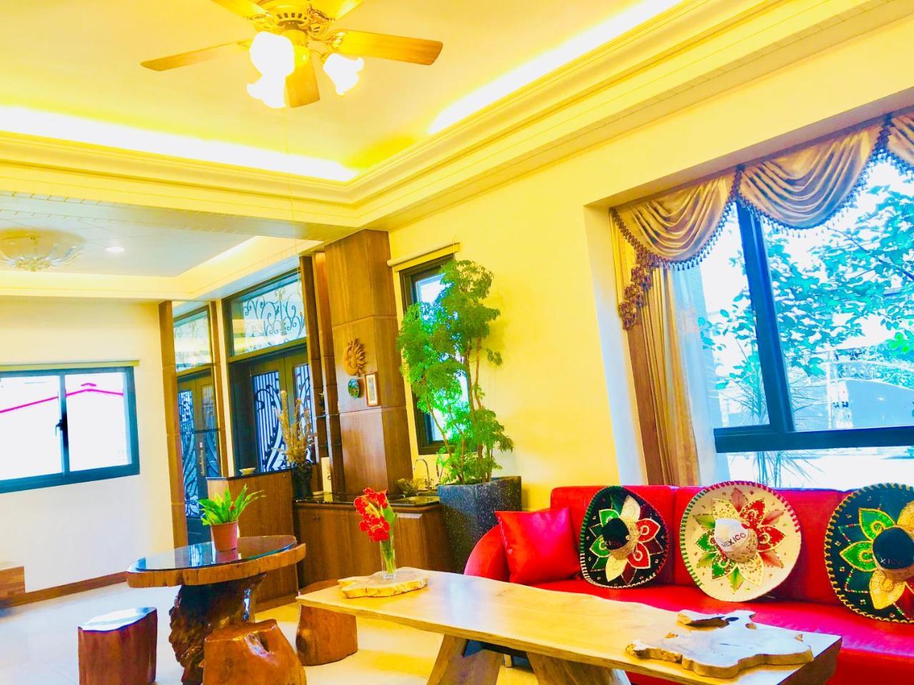 Appartement Weiden House à Luodong Extérieur photo